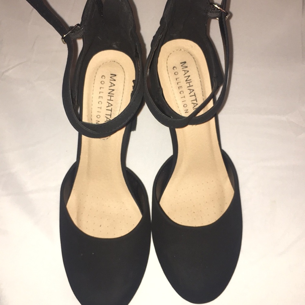 Manhattan collection black heels!!🖤
